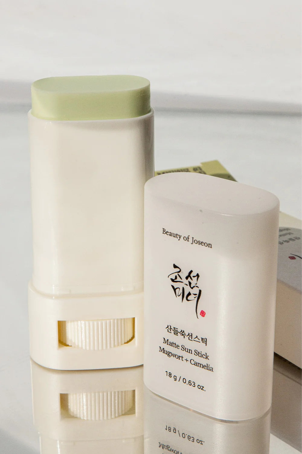 BEAUTY OF JOSEON Matte Sunstick 18g (SPF 50+ PA++++) Mugwort+Camelia  Protector